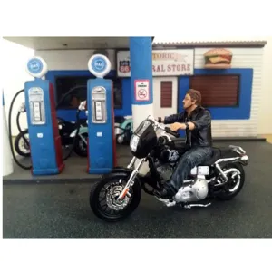 American Diorama Biker Bull Dog Figurine - Polyresin 3.5 inch For 1/18 Scale Models