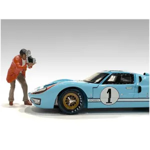 American Diorama Figurine III - Poly Resin Material Race Day 1 for 1/18 Models