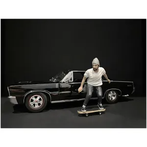 American Diorama Figurine - Skateboarder II Poly Resin Material for 1/24 Models