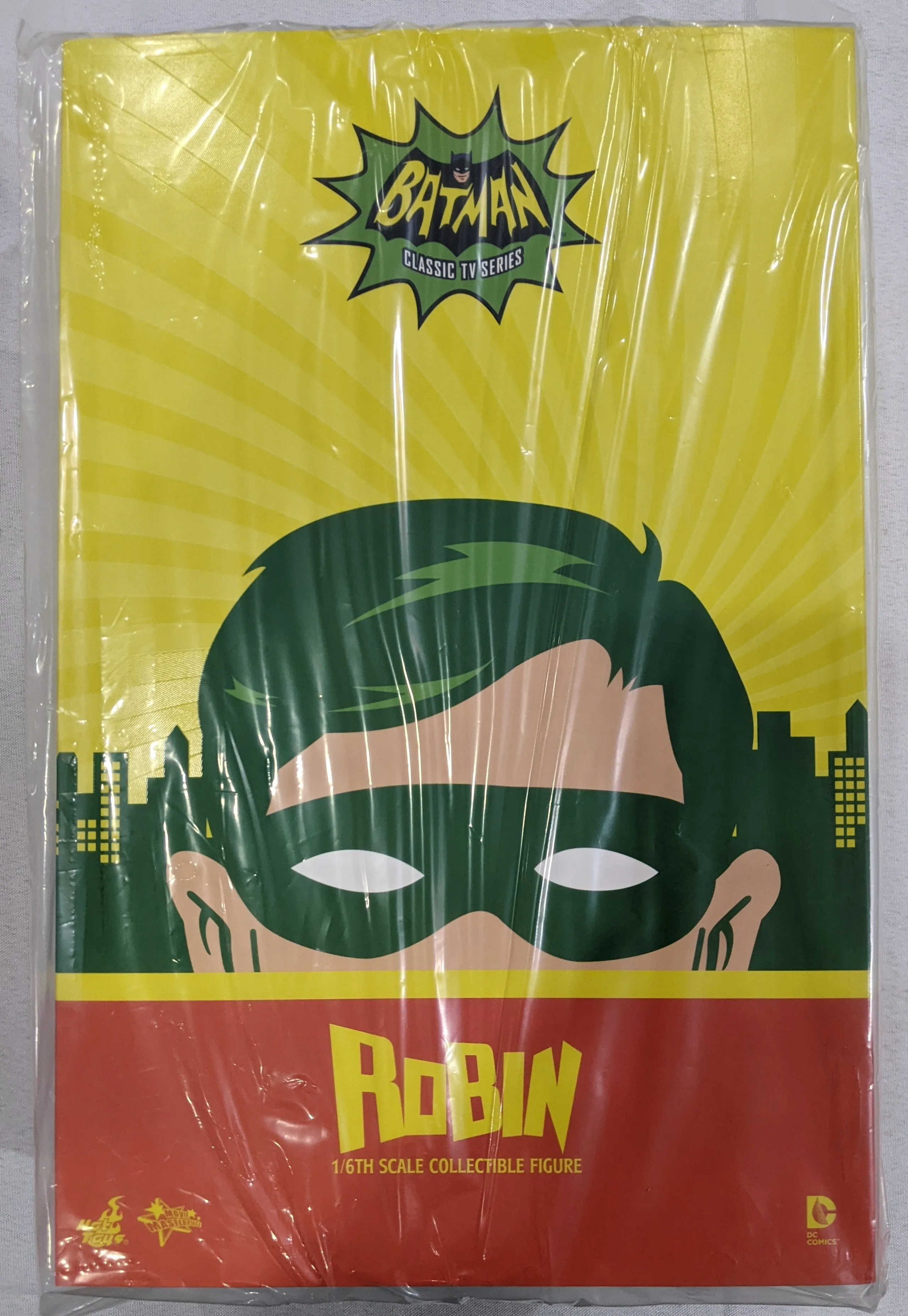 Hot Toys 1/6 Batman (1966) Robin Sixth Scale Figure MMS219