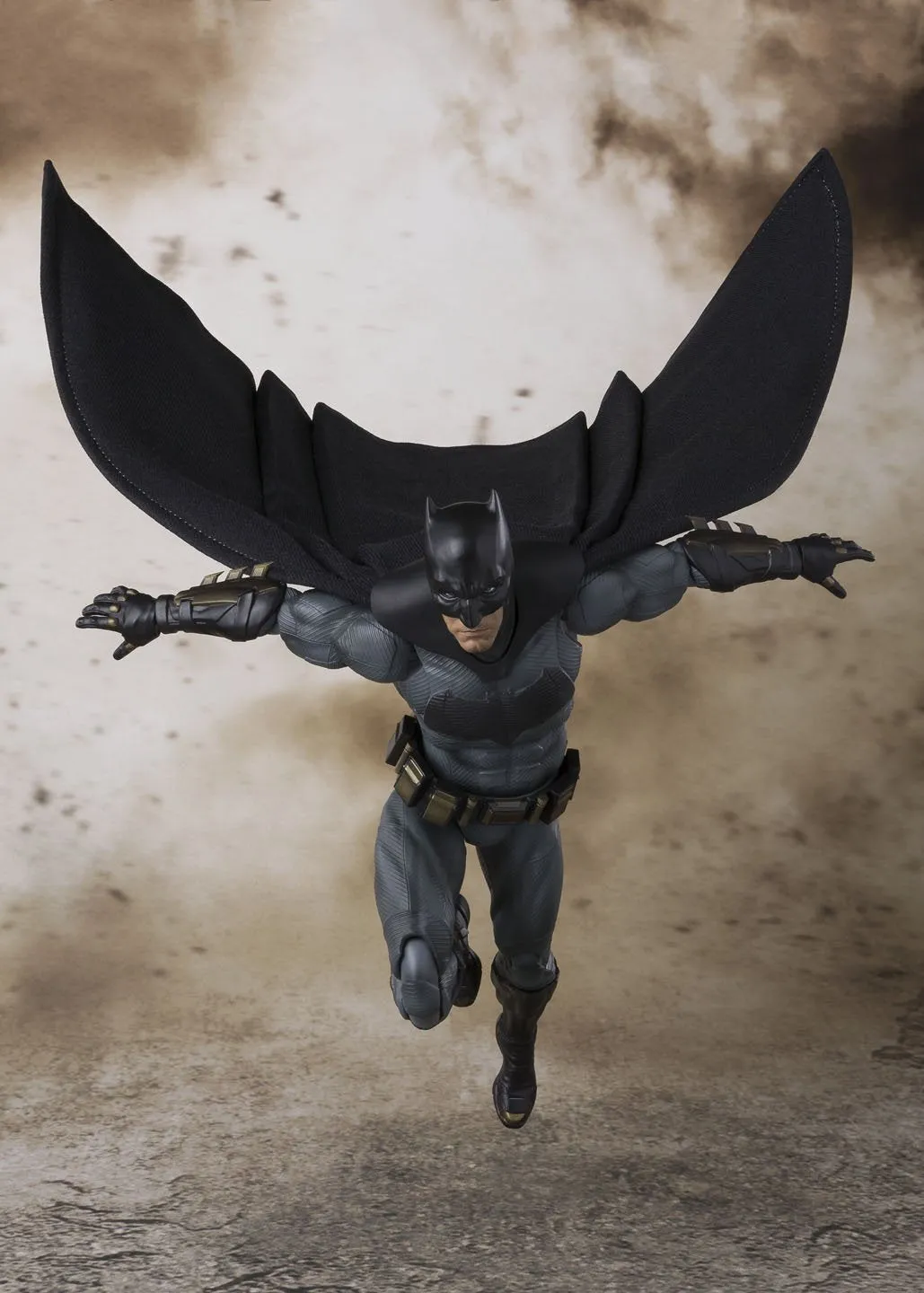 S.H. Figuarts DC Comics Batman Justice League Movie Action Figure
