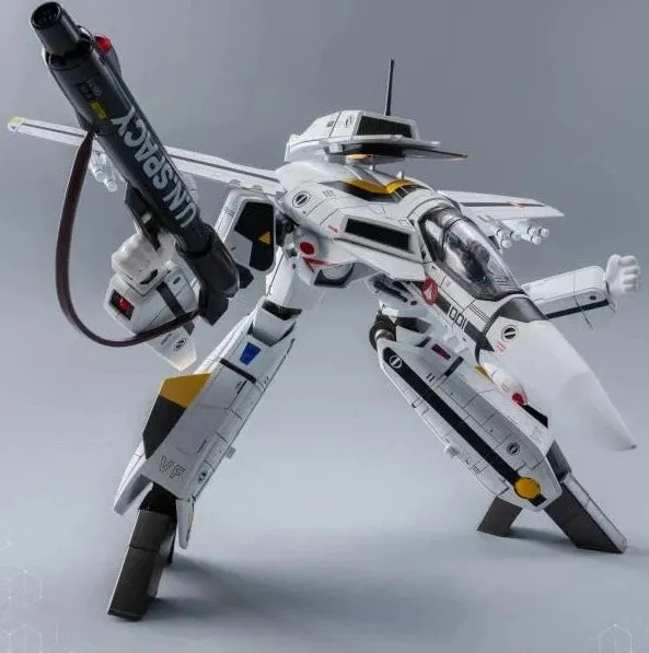 ThreeZero ROBO-DOU VF-1S Veritech (Roy Fokker)