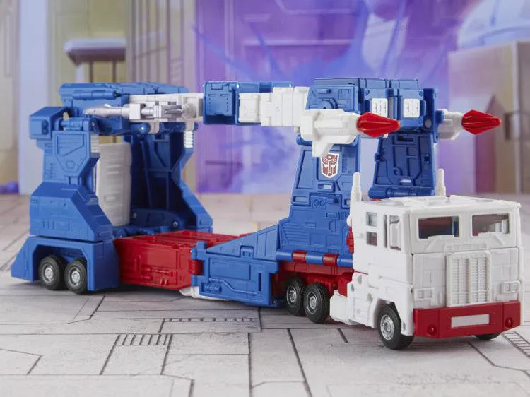 Transformers Studio Series 86 - Commander Ultra Magnus Reissue